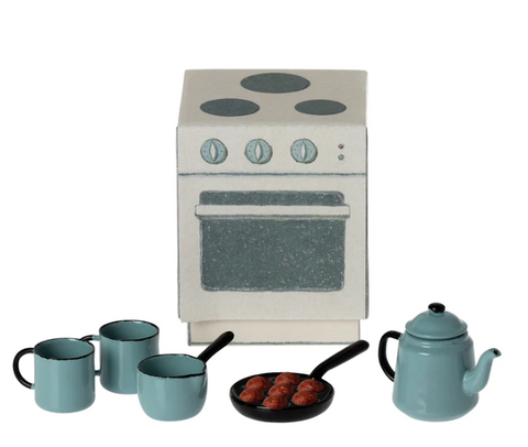 Maileg Madam Blues Favourite cooking Set.