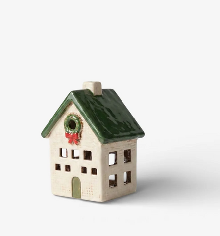 Nordgard Cottage with Bow Wreath (YA0106)