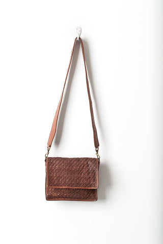 Juju & Co.- Hut Weave Cross Body - Cognac