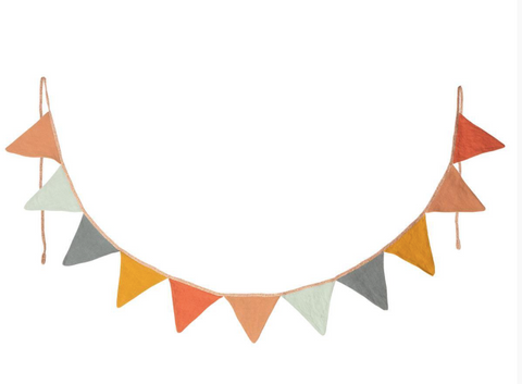 Maileg Small Garland - 11 flags.