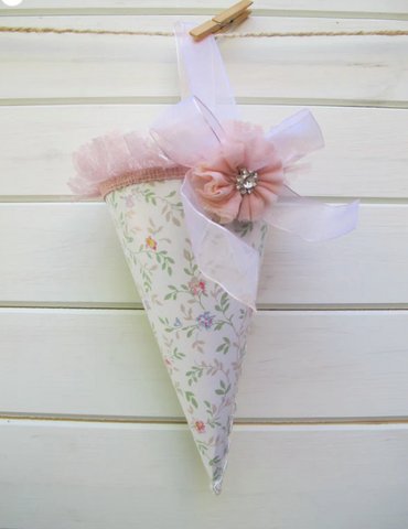Party Cones - Floral with Flower.