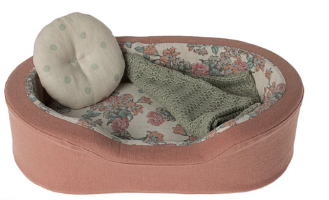 Maileg Cosy Basket - Small.