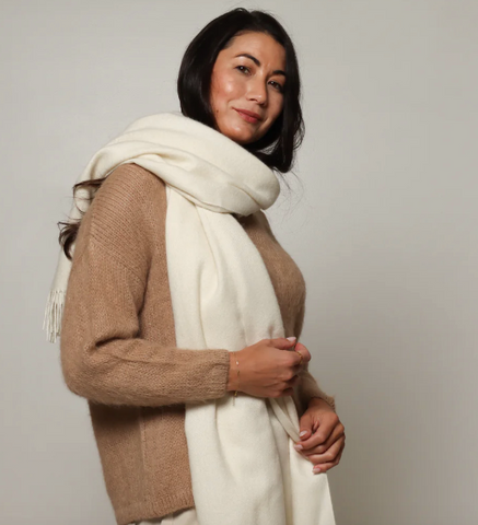 La Sierra Alpaca Grande Scarf
